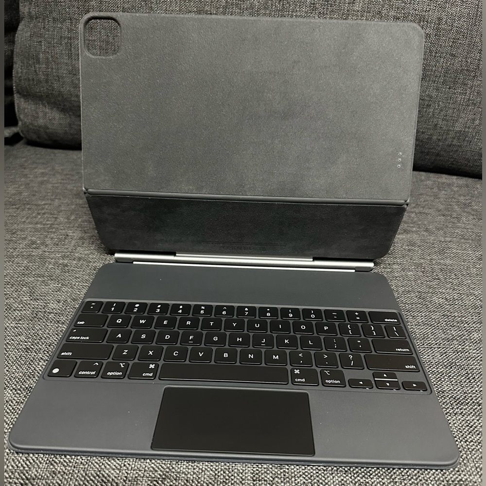 Apple Magic Keyboard for iPad 12.9 Pro (3rd, 4th, and 5th generation)